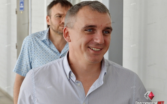 Мэр Николаева намерен собрать подписи за отзыв депутата Исакова, инициировавшего его импичмент Фото № 0 Мэр Николаева намерен собрать подписи за отзыв депутата Исакова, инициировавшего его импичмент Фото № 0