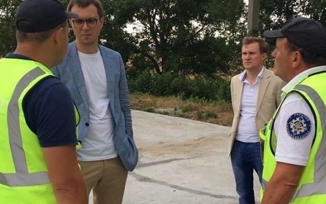 Министр инфраструктуры Владимир Омелян выразил свое недовольство дорогами Николаевщины Фото № 0 Министр инфраструктуры Владимир Омелян выразил свое недовольство дорогами Николаевщины Фото № 0