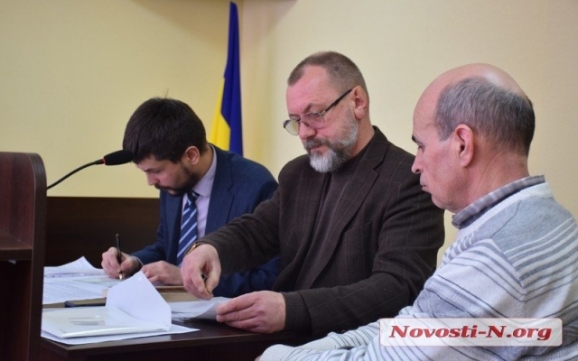 Руководитель «Опытного завода института», подозреваемый в вымогательстве, из зала суда поехал домой Фото № 0 Руководитель «Опытного завода института», подозреваемый в вымогательстве, из зала суда поехал домой Фото № 0