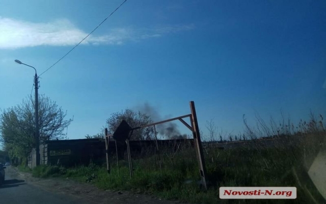 В Аляудах снова горит камыш, браконьеры охотятся за щукой Фото № 3 В Аляудах снова горит камыш, браконьеры охотятся за щукой Фото № 3