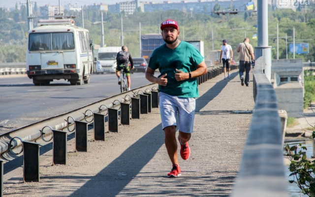 По Николаеву пробежались самые бородатые люди города Фото № 13 По Николаеву пробежались самые бородатые люди города Фото № 13