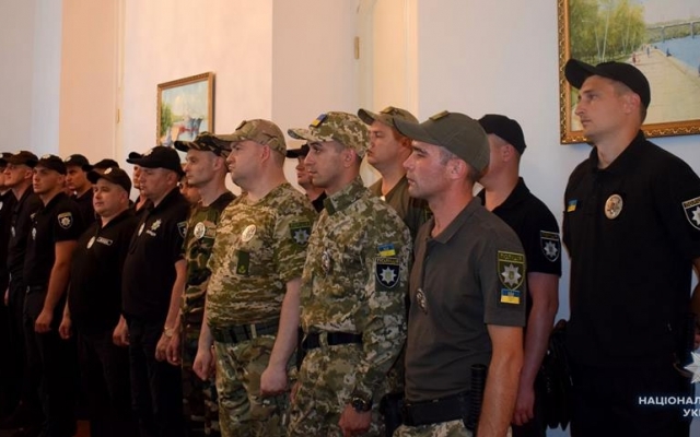 Николаевские полицейские отправились на стажировку в Луганскую область Фото № 1 Николаевские полицейские отправились на стажировку в Луганскую область Фото № 1