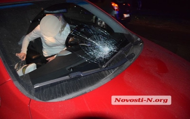 На Чигрина автомобиль сбил пешехода, переходившего дорогу в неустановленном месте Фото № 1 На Чигрина автомобиль сбил пешехода, переходившего дорогу в неустановленном месте Фото № 1