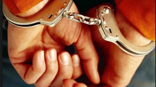 В Николаеве парень во время ссоры подрезал сожителя своей матери Фото № 0 В Николаеве парень во время ссоры подрезал сожителя своей матери Фото № 0