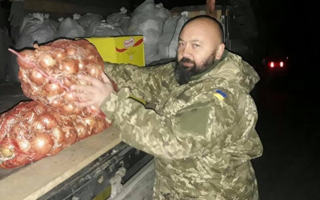 Первый грузовик с гуманитарной помощью от Николаевской области доставлен на Черниговщину Фото № 3 Первый грузовик с гуманитарной помощью от Николаевской области доставлен на Черниговщину Фото № 3