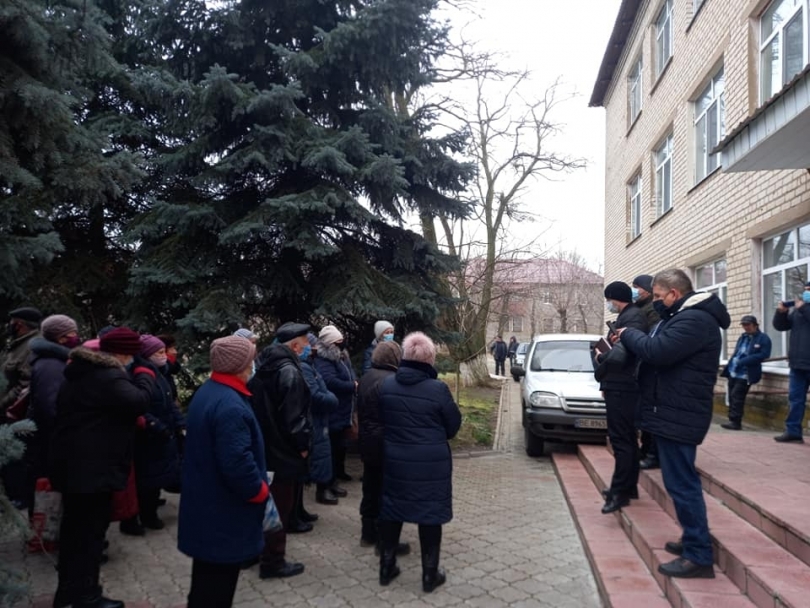 Жители ОТГ на Николаевщине протестовали против повышения тарифов Фото № 0 Жители ОТГ на Николаевщине протестовали против повышения тарифов Фото № 0
