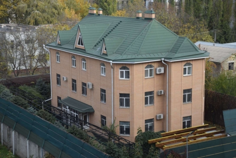 Депутат облсовета показал дом Сенкевича на Севастопольской Фото № 2 Депутат облсовета показал дом Сенкевича на Севастопольской Фото № 2