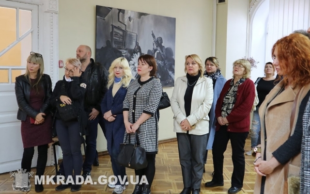 В музее им. В.Верещагина проходит выставка картин «Аэропорт», посвященная памяти мужественных героев Фото № 12 В музее им. В.Верещагина проходит выставка картин «Аэропорт», посвященная памяти мужественных героев Фото № 12