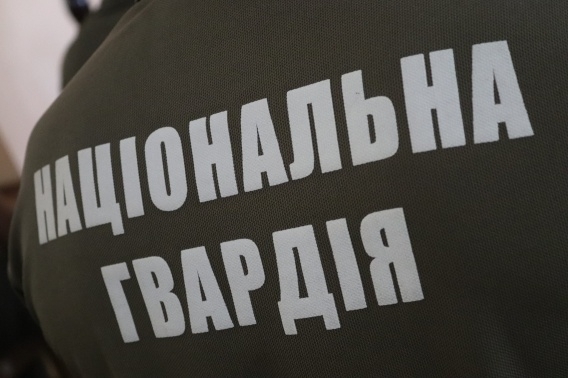 В Коблево на улице обнаружили мужчину с порезанными венами Фото № 0 В Коблево на улице обнаружили мужчину с порезанными венами Фото № 0