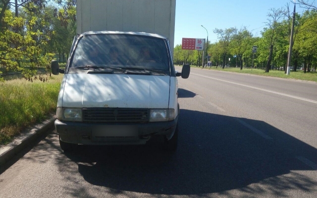 На Богоявленском проспекте был обнаружен угнанный автомобиль «ГАЗель» Фото № 1 На Богоявленском проспекте был обнаружен угнанный автомобиль «ГАЗель» Фото № 1