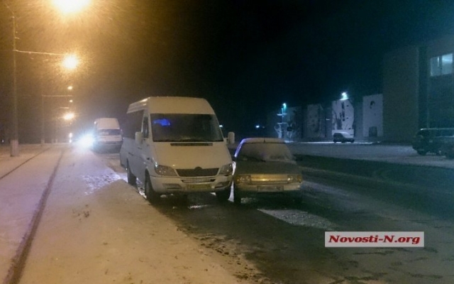 ДТП при участии маршрутки и автомобиля ДТП при участии маршрутки и автомобиля