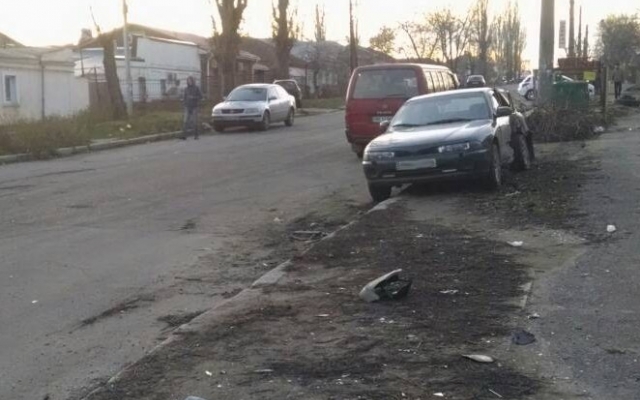 В результате столкновения двух автомобилей есть пострадавшие Фото № 2 В результате столкновения двух автомобилей есть пострадавшие Фото № 2