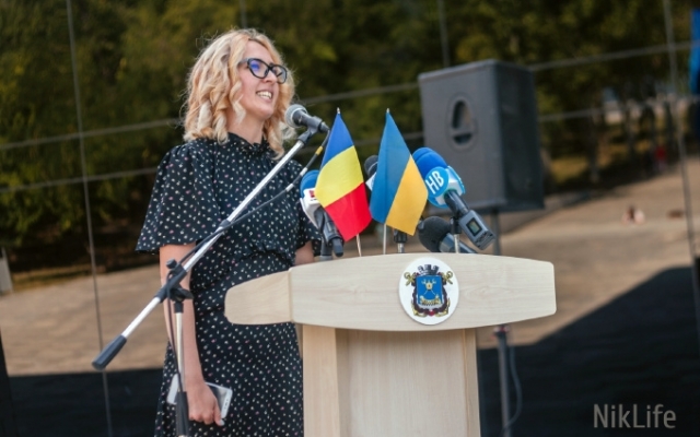 В Николаеве торжественно открыли арт-объект Middle Way Фото № 7 В Николаеве торжественно открыли арт-объект Middle Way Фото № 7