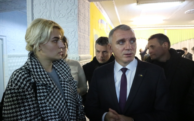 Мэр Николаева Александр Сенкевич завершил свой ежегодный отчет: «Спасибо, что помогаете делать город лучшим» Фото № 29 Мэр Николаева Александр Сенкевич завершил свой ежегодный отчет: «Спасибо, что помогаете делать город лучшим» Фото № 29