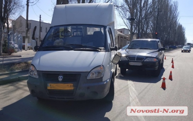 На Пушкинской произошла авария с участием депутата Николаевского горсовета Фото № 0 На Пушкинской произошла авария с участием депутата Николаевского горсовета Фото № 0