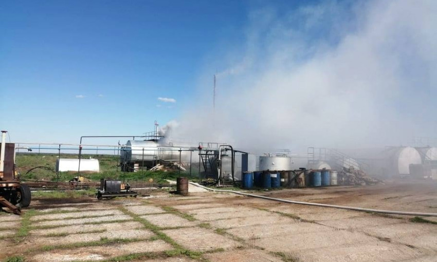 В Витовском районе загорелась установка по переработке мазут, пострадали 5 человек