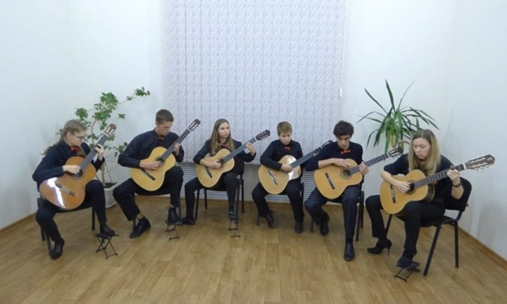 Юные николаевцы стали победителями Всеукраинского дистанционного фестиваля-конкурса «Хрустальные зори»