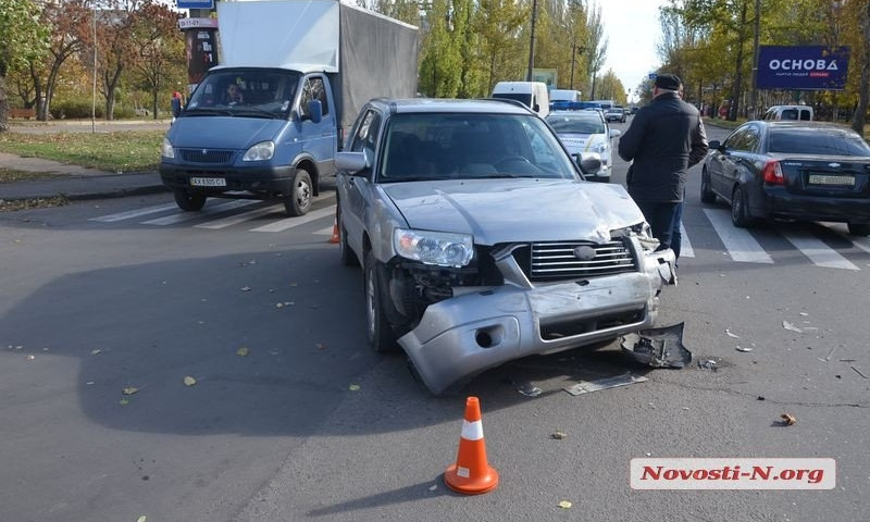 На пересечении проспекта Мира и ул. Свиридова произошло ДТП