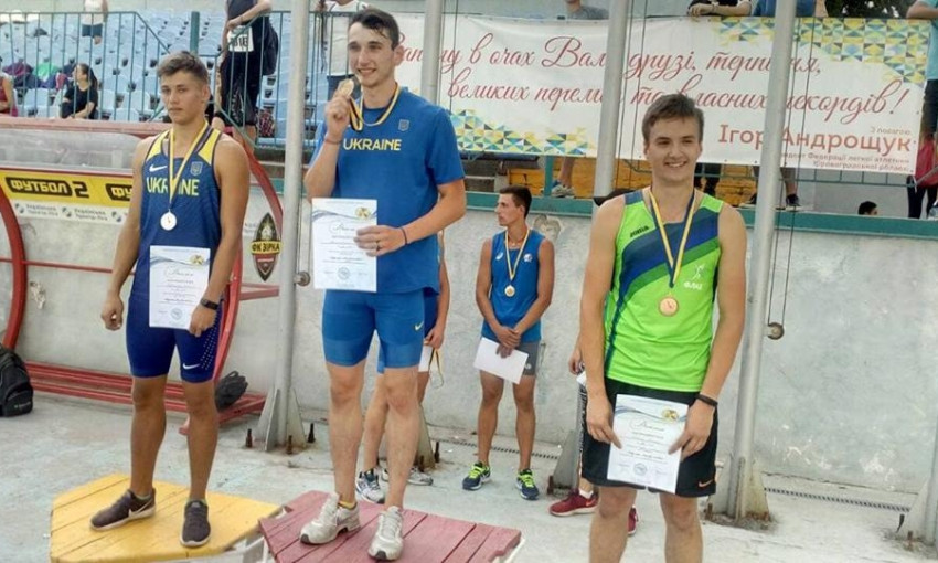 Николаевский бегун Андрей установил юниорский рекорд Украины