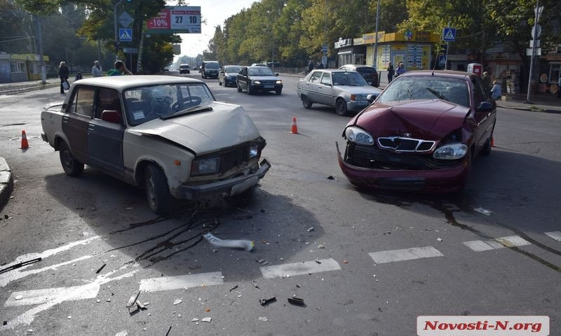 В Николаеве столкнулись «Сенс» и «Жигули» - пострадала девушка-пассажир
