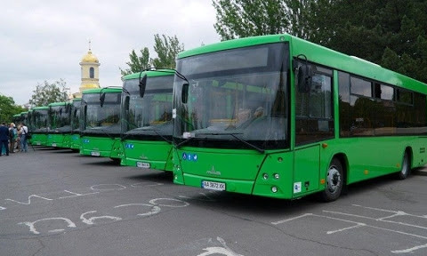 Водитель автобуса в Николаеве заставил школьника заплатить за проезд