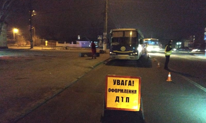 В Николаеве автобус сбил пешехода на переходе