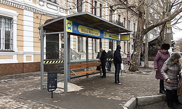 Николаевцев просят не ломать 10 новых остановок в центре города