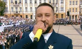 42 песни за 29 лет Независимости – 19 украинских звезд устроили невероятный перфоманс на Софиевской площади (видео)