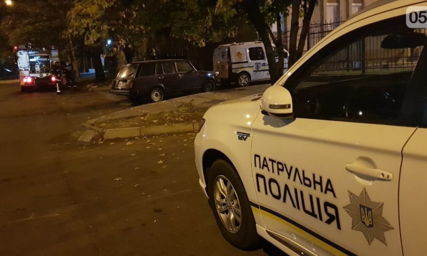 В Николаеве у входа в апелляционный суд обнаружили подозрительный предмет, похожий взрывчатку