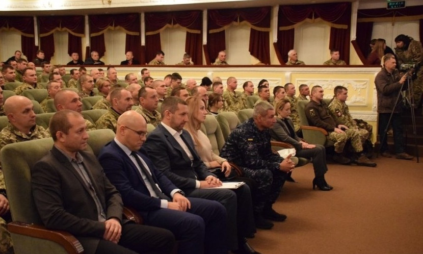 Сегодня военнослужащим из Николаева вручали сертификаты на жилье 