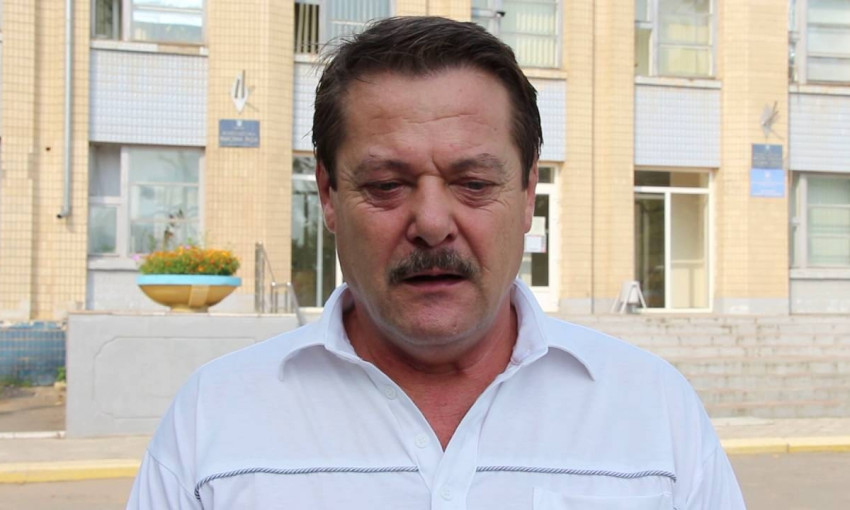 Новоодесского чиновника судят за избиение и взяточничество