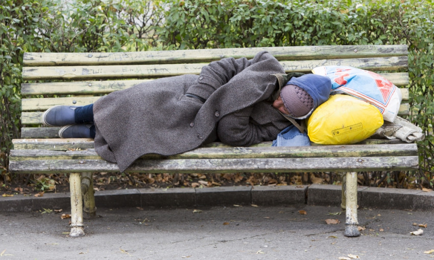 Почему на улицах Николаева увеличилось количество бездомных