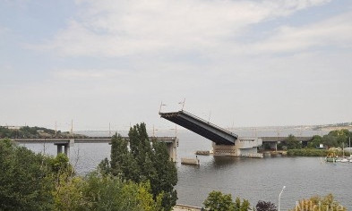 В Николаеве снова разведут Южнобугский мост