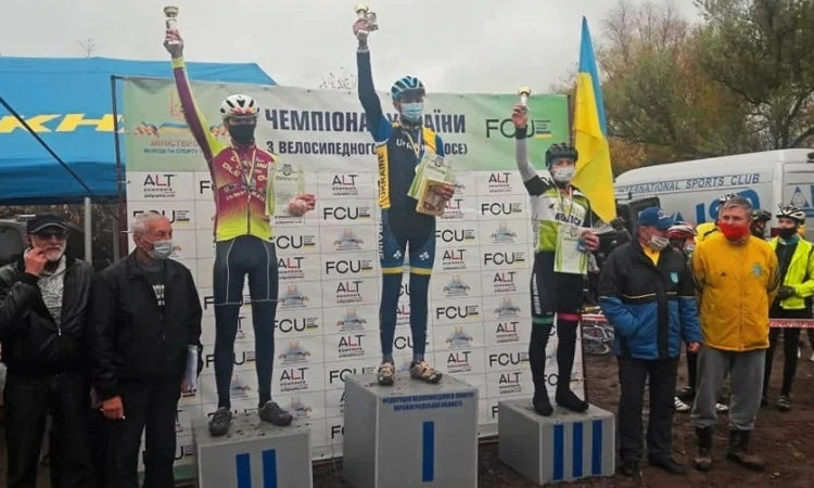 Всеукраинские соревнования по велокроссу - у николаевцев призовые места
