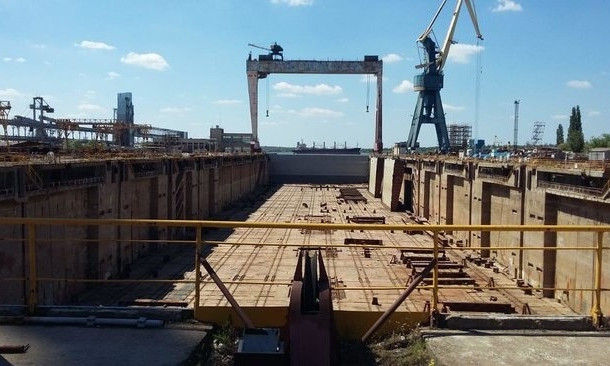 Арестованное имущество Николаевского судостроительного завода «Океан» режут на металлолом