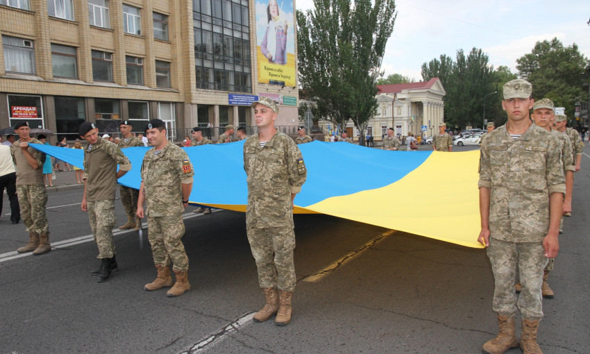 Как в Николаеве проходит День флага