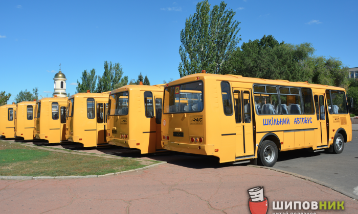 Подаренные Николаевщине школьные автобусы обязывают встать на учет в военкомате