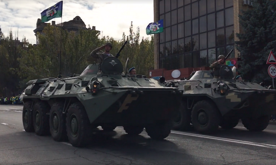 В Николаеве прошел парад военной техники