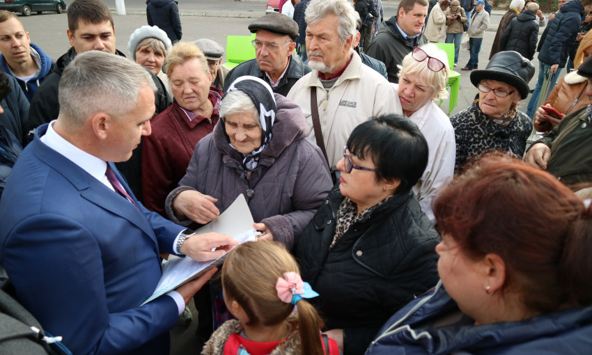 Мэр Николаева Александр Сенкевич встретился с жителями Корабельного района