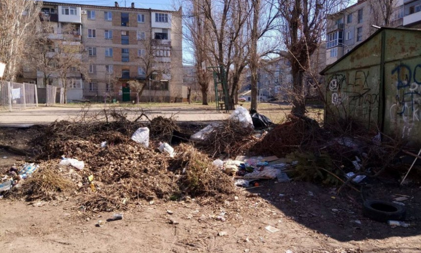 Николаевцы жалуются на свалку в центре города