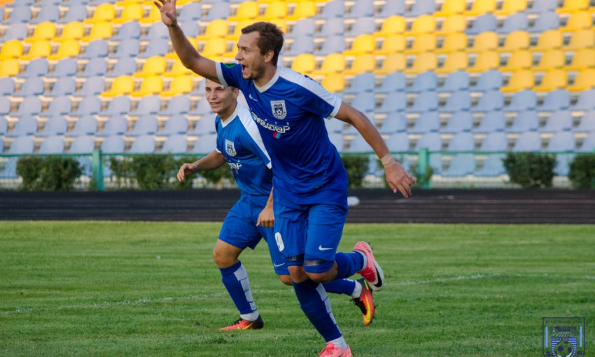 МФК «Николаев» выиграл в матче у клуба «Балканы» Одесской области со счётом 2:1