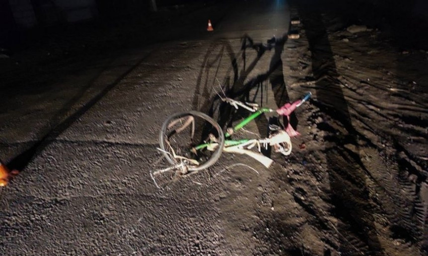 На Николаевщине микроавтобус сбил насмерть велосипедиста