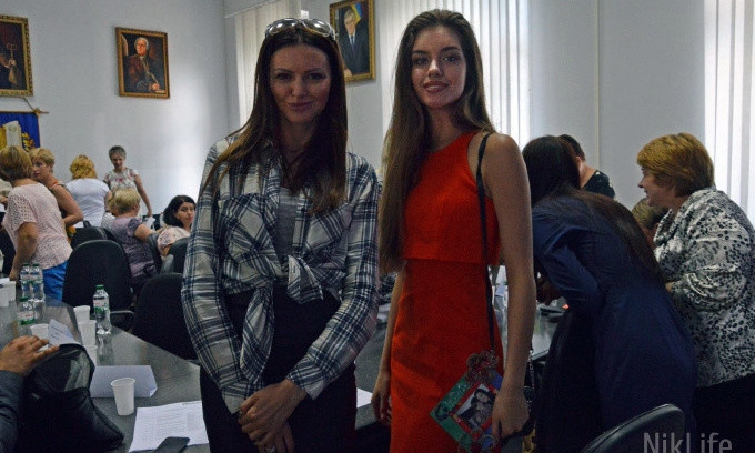 Мисс Украина 2016 планирует стать наставницей для ребенка из интерната