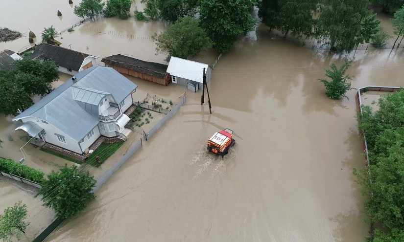 Гуманитарная помощь из Николаева поедет в затопленный Ивано-Франковск 
