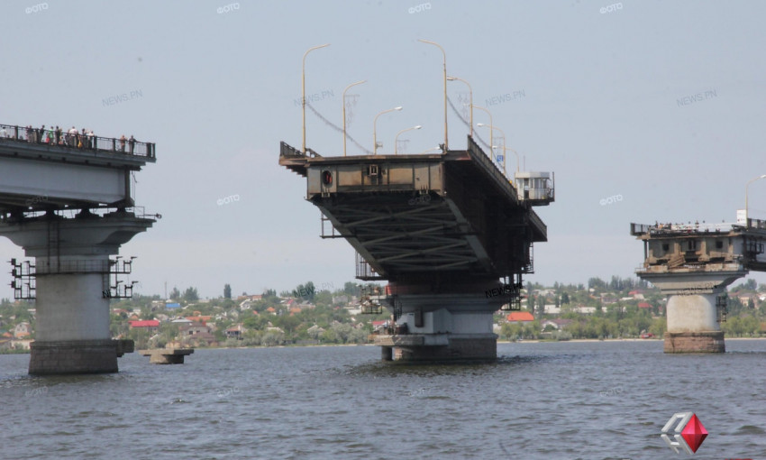 В Николаеве с 1 октября планируют ограничить движение большегрузов на Варваровском мосту