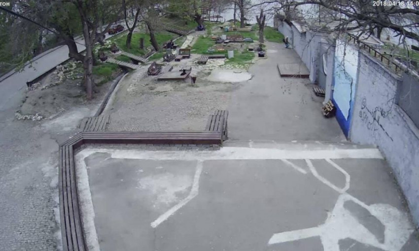 По поручению городского головы Александра Сенкевича на территории общественного пространства «Понтон» в Николаеве установили камеру видеонаблюдения