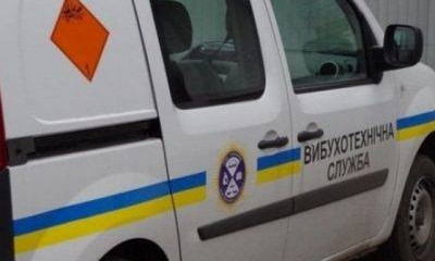 В Первомайске неизвестные бросили взрывчатку во двор местного жителя