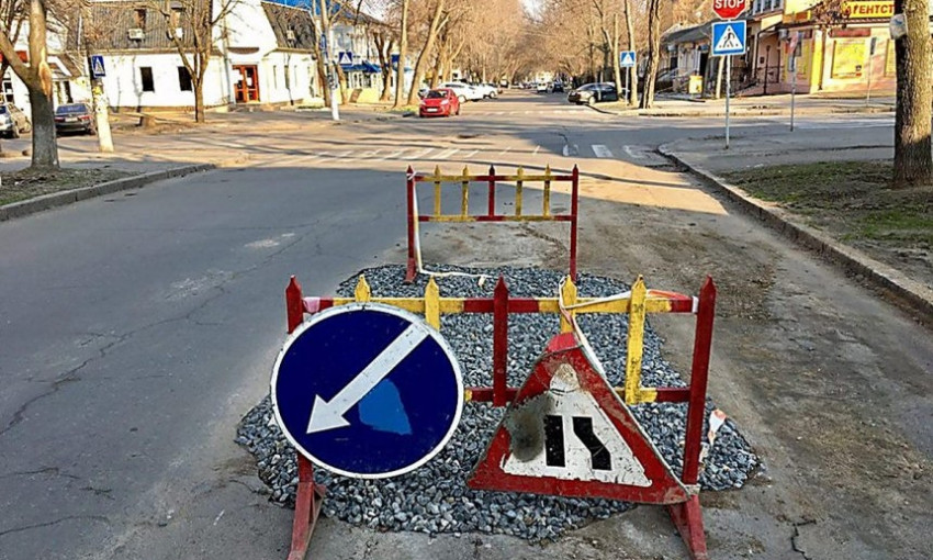 На улицах Николаева 374 разрытых ямы: у водоканала нет денег, чтобы закопать