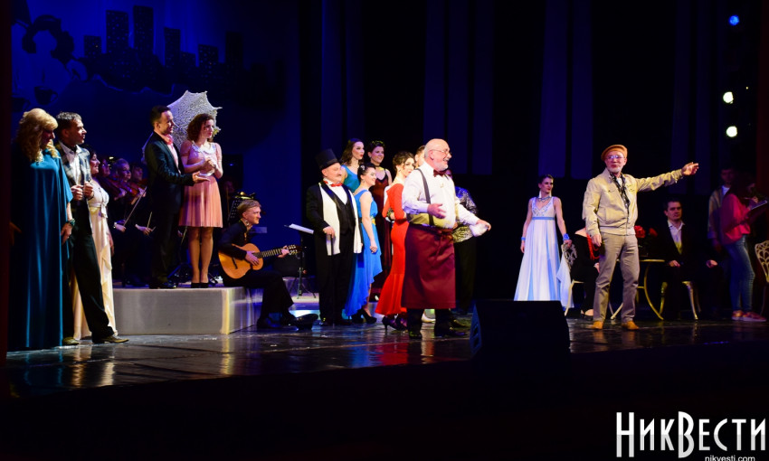 Украинский театр увлек николаевцев в музыкальное путешествие в мир классического шансона