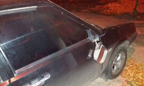 Активисту Николаева повредили ночью автомобиль